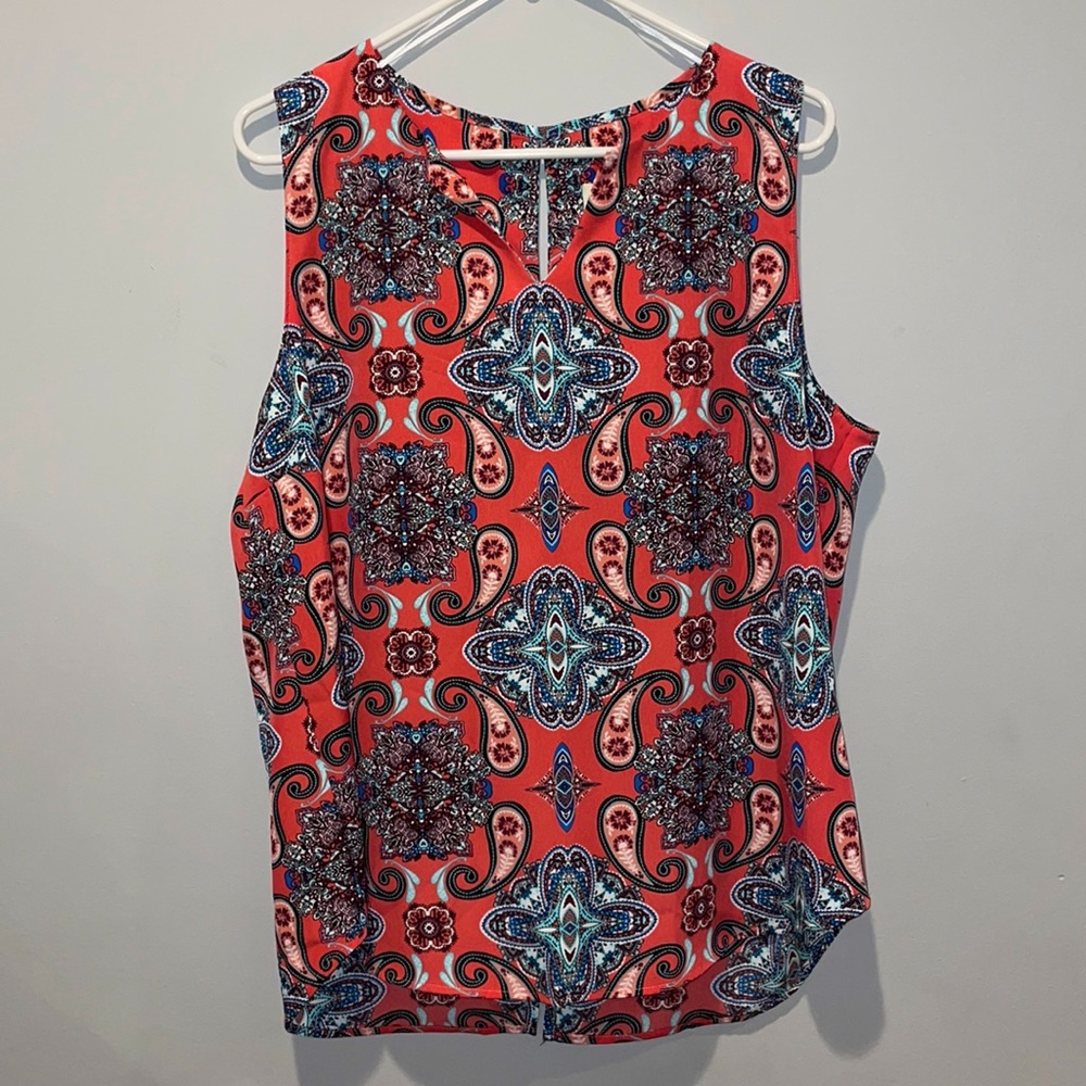 Women’s Verse XL pink paisley sleeveless shirt